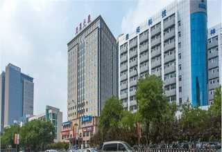 四川导轨式液压货梯